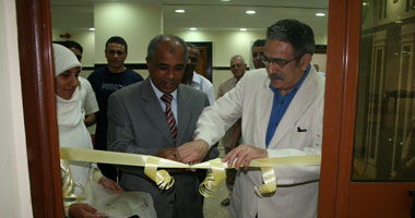 عماد أبو غازى يفتتح معرضا ثقافيا بـ"كفر الشيخ"
