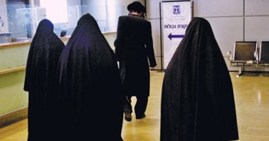 "النقاب" وزى" طالبان" يجتاح إسرائيل