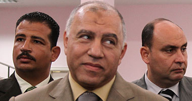 موظفو حدائق القاهرة يطالبون بالتثبيت.. والمحافظة تعدهم 