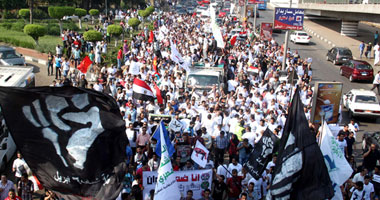 مسيرة عابدين تصل التحرير بمشاركة والد "جيكا"