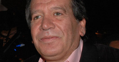 محمد مختار ينفى زواجه بالخادمة ويتهمها بسرقته