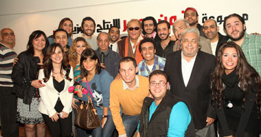 محمود عبد العزيز يعيد صفية العمرى للدراما فى "باب الخلق"