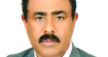 وزير الثروة السمكية باليمن يمنح سفير مصر درع الوزارة تقديرًا لجهوده