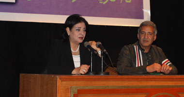 "القومى للمرأة": إسقاط المجلس لن يحل شيئا.. ونرحب بالنقاش الواعى