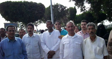 اعتصام موظفى محكمتى منية النصر وميت سلسيل لليوم الثالث