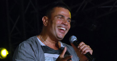 عمرو دياب يغني فى حفل زفاف "محمد حماقى"