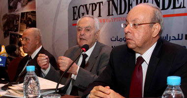 "مكى" يفتتح الجلسة الأولى لمؤتمر "دستور لكل المصريين"