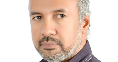 عادل عمار ضابط إنتربول دولى فى "الهاربة" وزعيم مافيا فى "منتهى العشق"