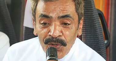 الشاعر السعودى "محمد الثبيتى".. فى ذمة الله