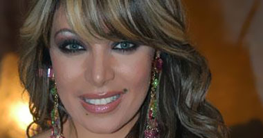 إيمان أبو طالب تفتح ملف "مرض  الإيدز"