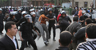 النيابة تستدعى أسرة أحد شهداء الثورة للاستماع لأقوالهم