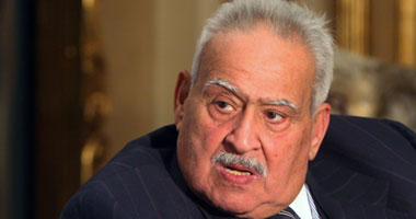 رئيس مصلحة الضرائب الأسبق يطالب التجاريين بالاعتصام 