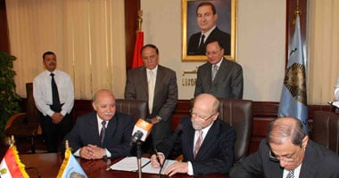 برتوكول ألمانى لإنشاء مصنع وقود طائرات بالأقصر