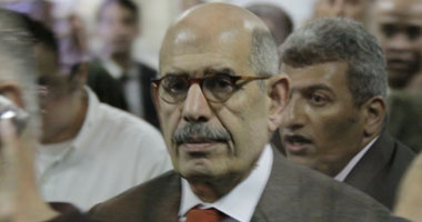 التجمع يبحث تحديد موعد لدعوة "البرادعى" للحوار