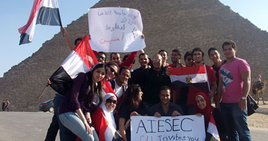 طلاب جامعة القاهرة يطلقون حملة لتشجيع السياحة