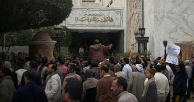  فرحة متظاهرى المنوفية بعد إدانة رموز الجماعة بقضية سجن واداى النطرون