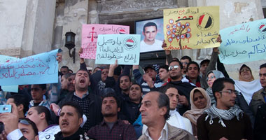  تأجيل محاكمة المتهمين فى قضية خالد سعيد لـ"مارس" المقبل 