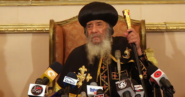 البابا يحتفل بنقل ملكية كنيسة القديسة هيلانة بالمعادى إلى الأوقاف القبطية