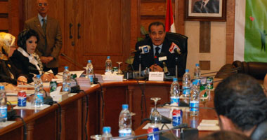 "المصيلحى" يعلن أسماء الأمهات المثاليات.."فايزة" الأولى على الجمهورية..و"اعتماد" من 6 أكتوبر..و"جوليت" من الجيزة.. و"أمينة" أماً للصحفيين و"نجوى" للإعلاميين.. و"حسن شحاتة" من الشخصيات العامة 