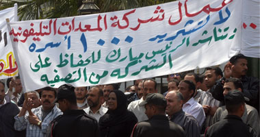 الأمن يستعين "بشيخ" لتحريم الإضراب عن الطعام