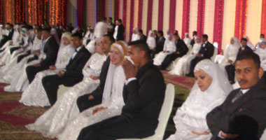 عرس جماعى لـ 30 عريسا وعروسا بليبيا 