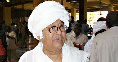 السودان يعتقل المعارض البارز فاروق أبو عيسى