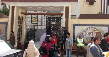 إقبال فى بعض اللجان بالإسماعيلية على الاستفتاء