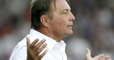 إقالة الهولندى أدريانسى من تدريب المنتخب الأوليمبى القطرى