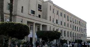 ندوة عن علاقة الأدب بالدين والدولة بجامعة القاهرة