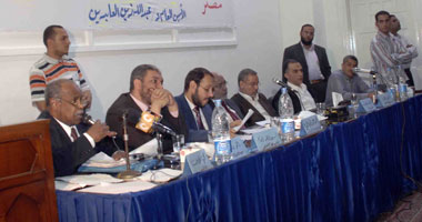 الصيادلة يهددون بإنشاء نقابة مستقلة