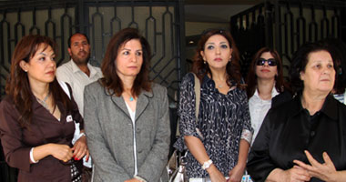 وفد نسائى يتجه للكويت للمطالبة بحقوق المرحلين