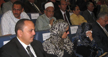 ساويرس ينخرط فى البكاء أثناء حديثه عن طنطاوى