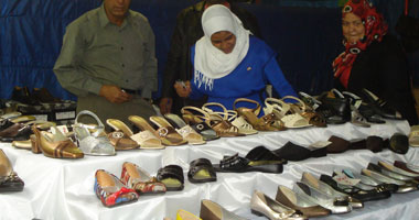 بائعو الأحذية: ركزوا على الكعب والفرشة والتقفيل