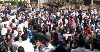 وقفة احتجاجية أمام السفارة العراقية تنديداً بالاحتلال الأمريكى