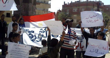  وقفة احتجاجية لشباب ائتلاف 25يناير بالوادى الجديد 