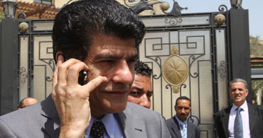 "النشائى" يقدم أوراق ترشحه للرئاسة عن حزب مصر الاشتراكى