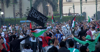 شركات النقل تتراجع عن تعاقدها مع ناشطى الانتفاضة