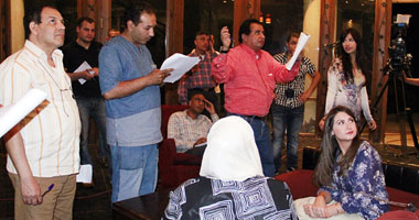 بلطجية يعتدون على عمر حسن يوسف فى "مسألة كرامة"