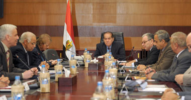 "الجنزورى" يقرر إنشاء شركة للمياه والصرف الصحى لمدن القناة