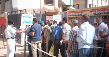 إقبال متوسط من الناخبين فى لجان "الدرب الأحمر والجمالية" 