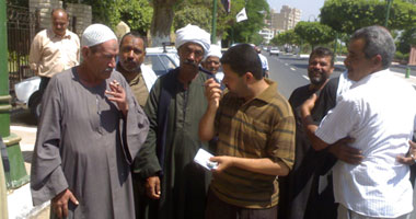 تجمهر 100 مزارع أمام مديرية الرى بالمنيا