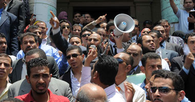 نقيب محامى بنى سويف يعلن تعليق الإضراب
