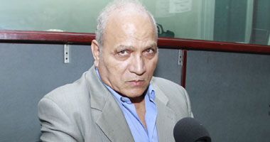 الأشعل: رفع الحظر عن سفر المتهمين فى "التمويل الأجنبى" إهانة للقضاء 