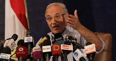 "النيابة العامة" تخاطب "الإنتربول" و"الإمارات" رسمياً لتسليم "شفيق"