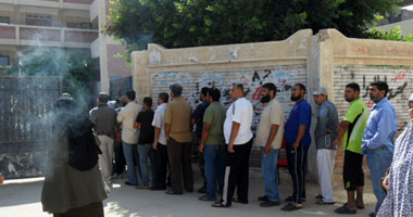 عودة طوابير الناخبين بالوراق بعد انخفاض درجات الحرارة