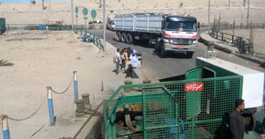 وقفة احتجاجية لسائقى النقل الثقيل بالوادى الجديد