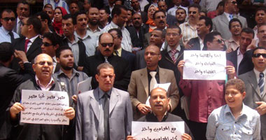 وقفة احتجاجية للمحامين بالغربية للتنديد بحبس زميليهم 