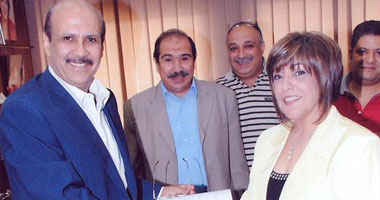 هالة حشيش توقع عقد "نسيم الكلام" مع جمال بخيت