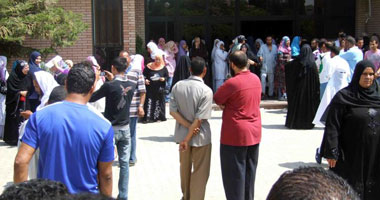 لليوم الرابع.. استمرار إضراب العاملين بجامعة قناة السويس