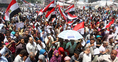 المتظاهرون بالتحرير يعلنون عن مسيرة إلى المجلس العسكرى غدًا